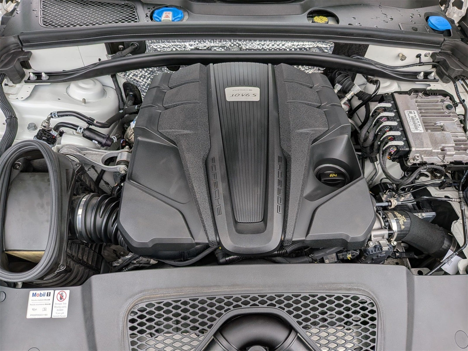 2021 Porsche Macan S