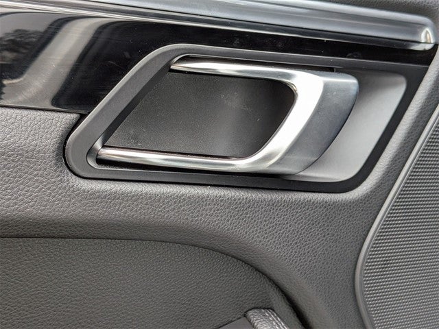 2021 Porsche Macan S