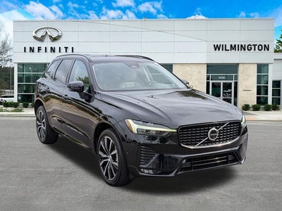 2023 Volvo XC60 B6 Ultimate Dark Theme