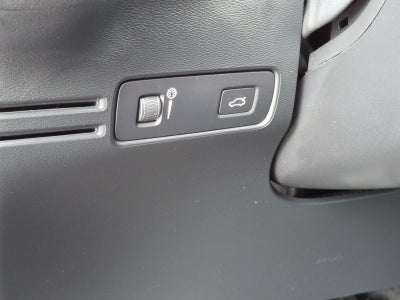 2021 Volvo XC40 R-Design