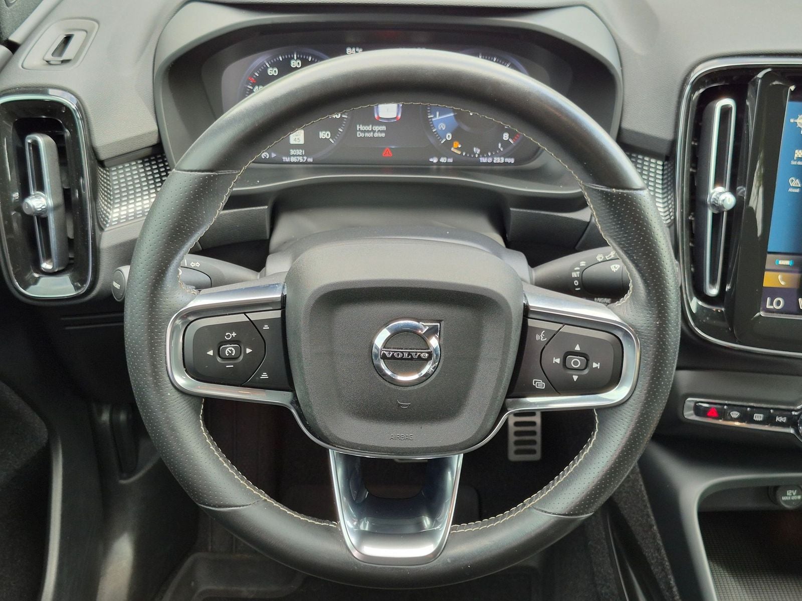 2021 Volvo XC40 R-Design