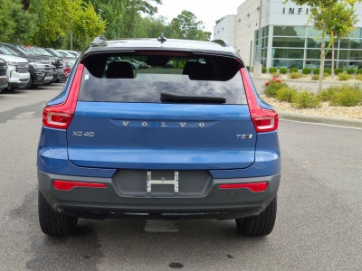 2021 Volvo XC40 R-Design