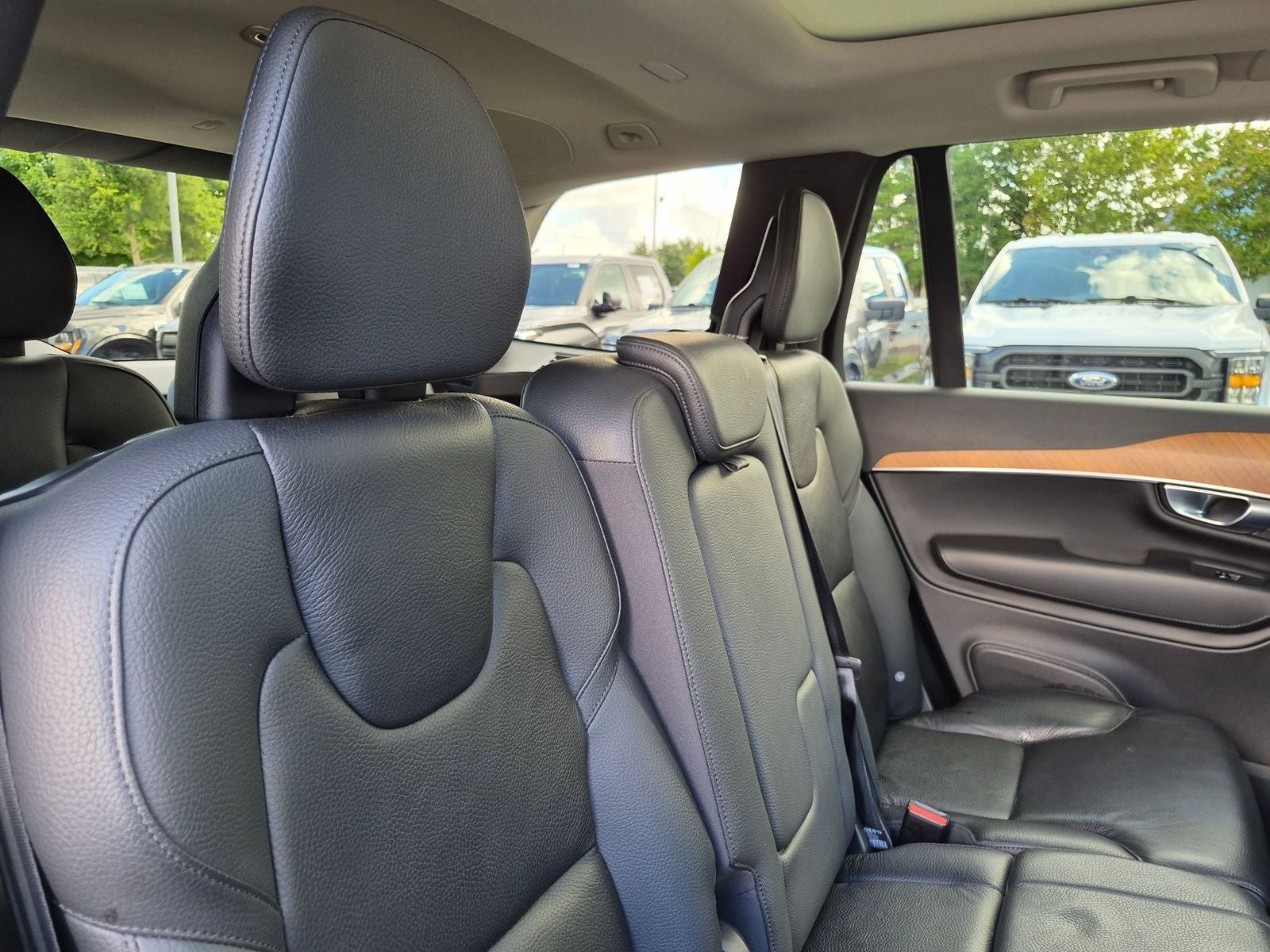 2023 Volvo XC90 Recharge Plug-In Hybrid T8 Plus Dark Theme 7 Passenger