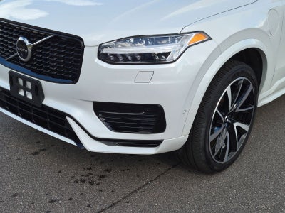 2023 Volvo XC90 Recharge Plug-In Hybrid T8 Plus Dark Theme 7 Passenger
