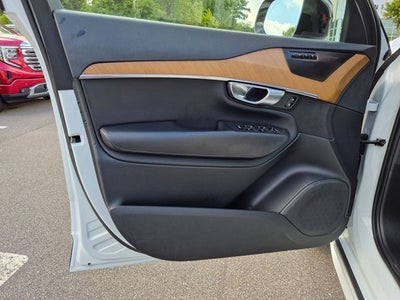 2023 Volvo XC90 Recharge Plug-In Hybrid T8 Plus Dark Theme 7 Passenger