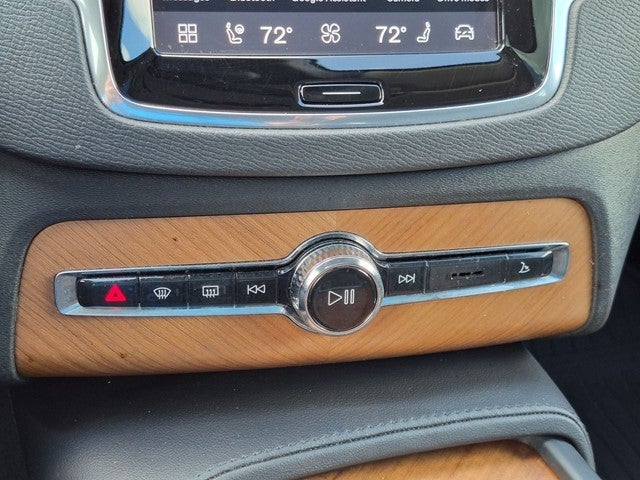 2023 Volvo XC90 Recharge Plug-In Hybrid T8 Plus Dark Theme 7 Passenger
