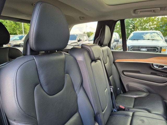 2023 Volvo XC90 Recharge Plug-In Hybrid T8 Plus Dark Theme 7 Passenger