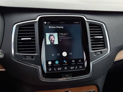 2025 Volvo XC90 Plug-In Hybrid T8 Core 7 Passenger