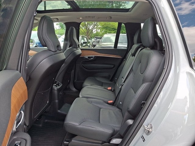 2025 Volvo XC90 Plug-In Hybrid T8 Core 7 Passenger
