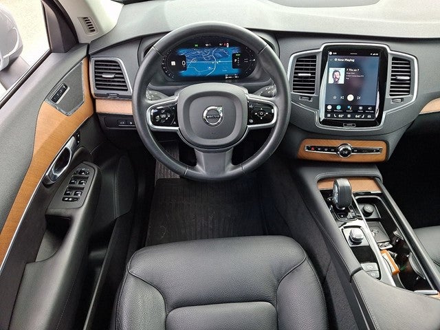 2025 Volvo XC90 Plug-In Hybrid T8 Core 7 Passenger