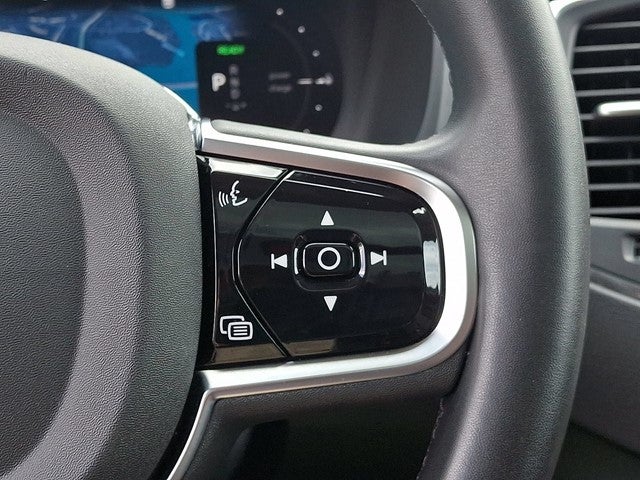 2025 Volvo XC90 Plug-In Hybrid T8 Core 7 Passenger