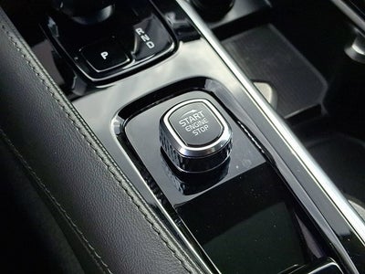 2025 Volvo XC90 Plug-In Hybrid T8 Core 7 Passenger