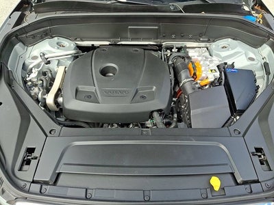 2025 Volvo XC90 Plug-In Hybrid T8 Core 7 Passenger