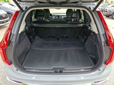 2025 Volvo XC90 Plug-In Hybrid T8 Core 7 Passenger