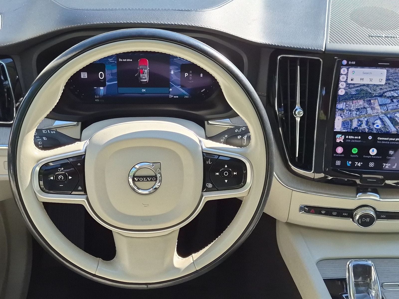 2022 Volvo XC60 B5 Inscription
