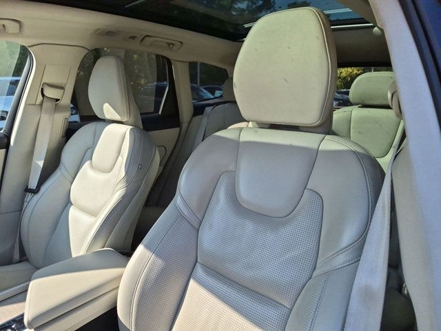 2022 Volvo XC60 B5 Inscription