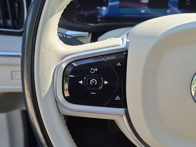2022 Volvo XC60 B5 Inscription