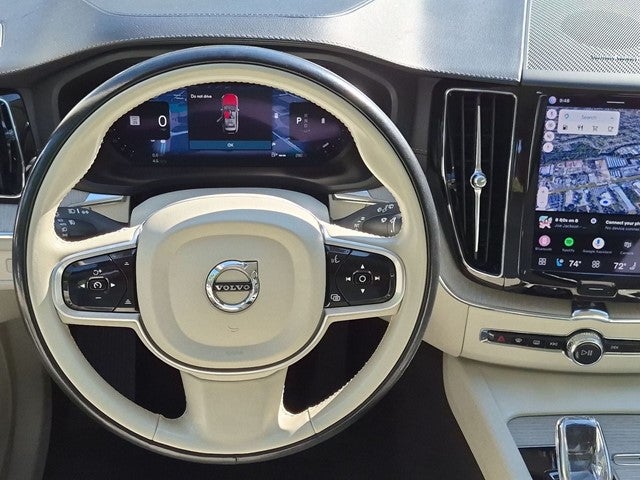 2022 Volvo XC60 B5 Inscription