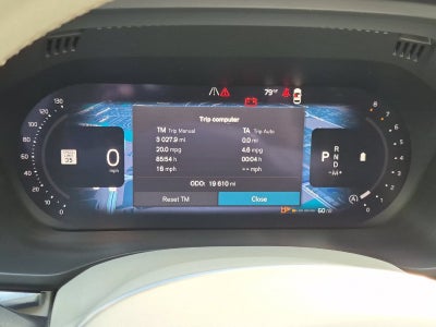 2024 Volvo XC60 B5 Ultimate Dark Theme