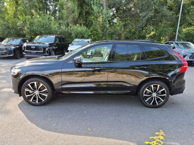 2024 Volvo XC60 B5 Ultimate Dark Theme