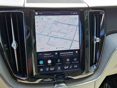 2024 Volvo XC60 B5 Ultimate Dark Theme