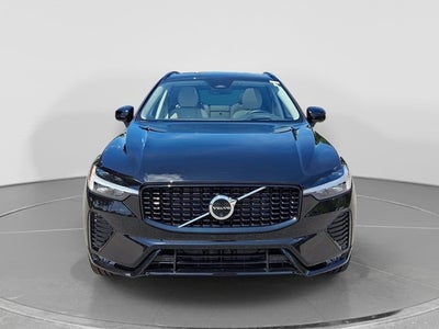 2024 Volvo XC60 B5 Ultimate Dark Theme