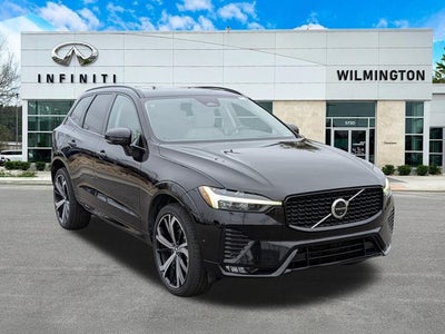 2023 Volvo XC60 B5 Ultimate Dark Theme