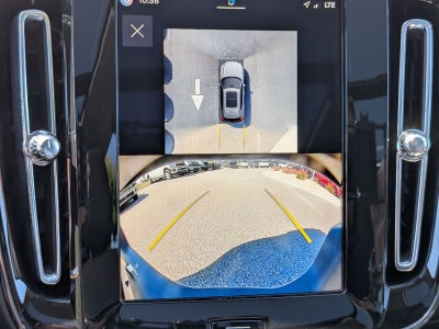 2025 Volvo XC40 B5 Plus Bright Theme