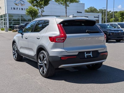 2025 Volvo XC40 B5 Plus Bright Theme