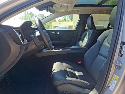 2025 Volvo V60 Cross Country B5 Plus
