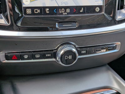 2025 Volvo V60 Cross Country B5 Plus