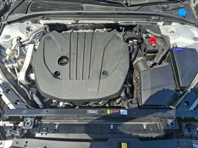 2025 Volvo V60 Cross Country B5 Plus