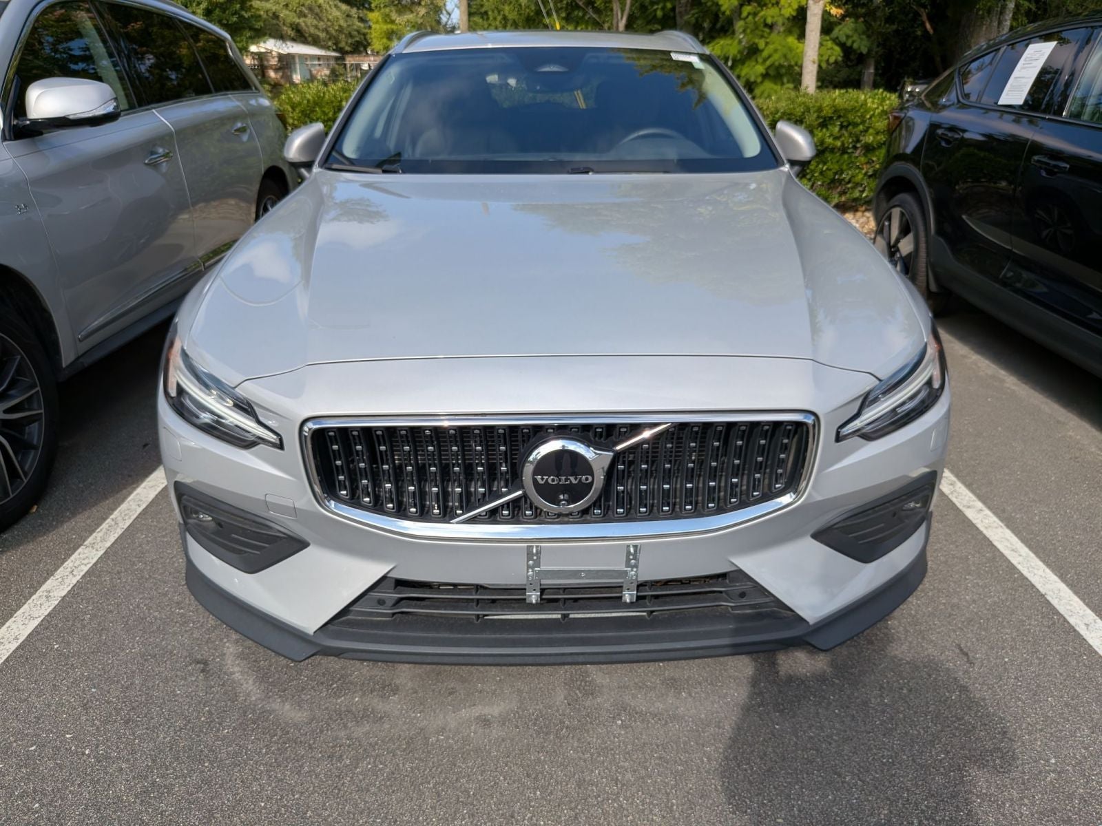 2025 Volvo V60 Cross Country B5 Plus