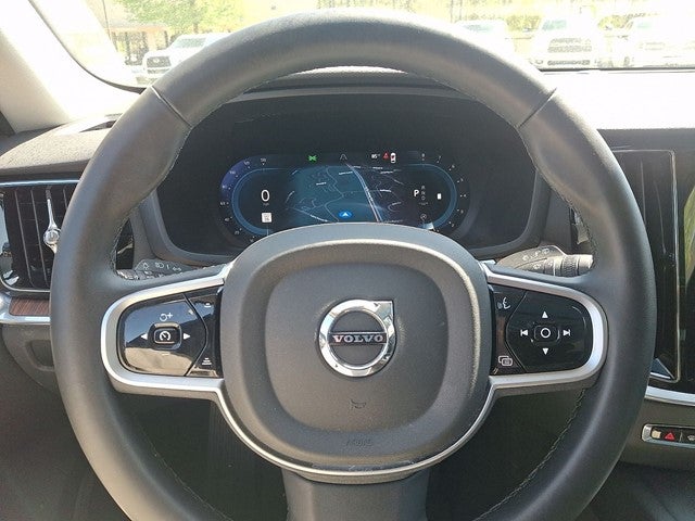 2025 Volvo V60 Cross Country B5 Plus