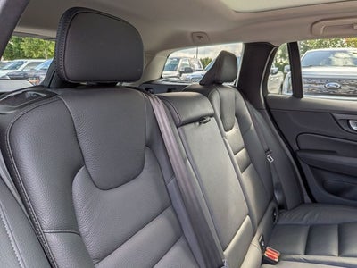 2025 Volvo V60 Cross Country B5 Plus