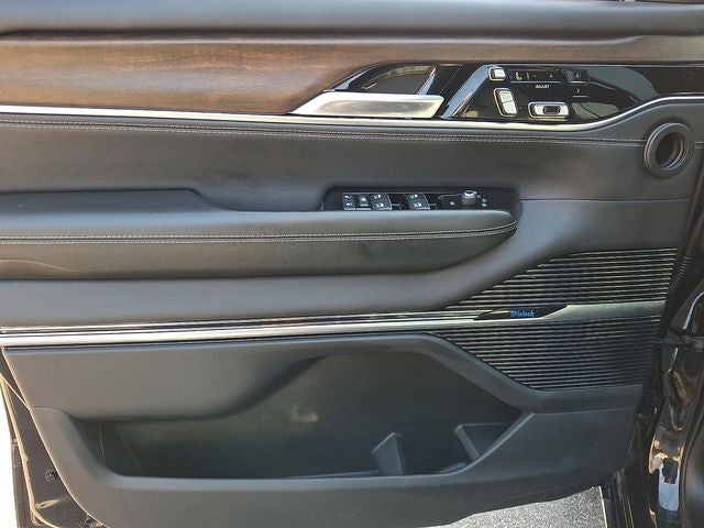 2022 Jeep Grand Wagoneer Series II