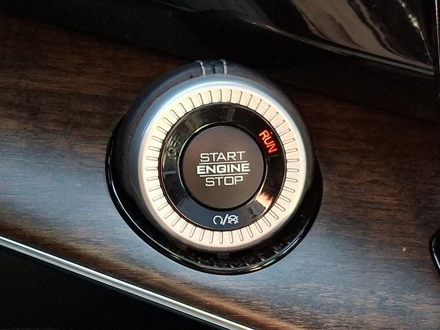 2022 Jeep Grand Wagoneer Series II