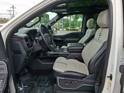 2023 Ford F-150 Lightning Platinum