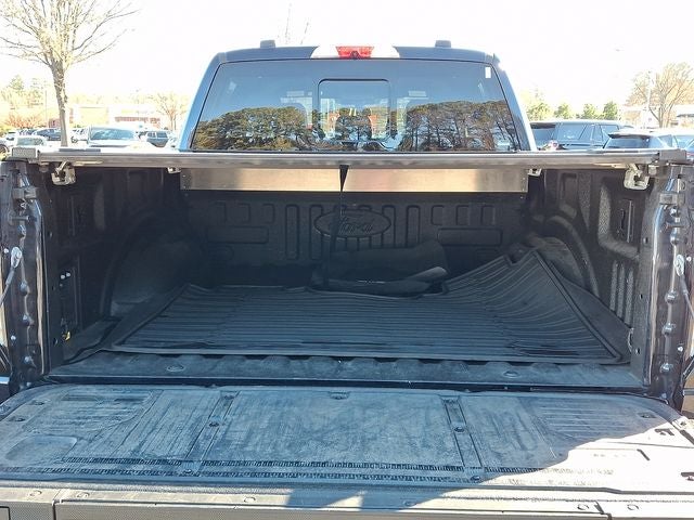 2022 Ford F-150 Lightning Lariat