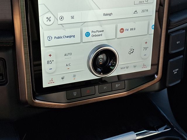 2022 Ford F-150 Lightning Lariat