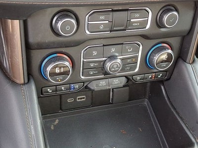 2021 Chevrolet Suburban High Country