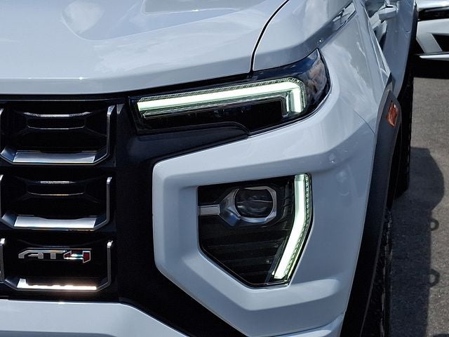 2025 GMC Canyon AT4