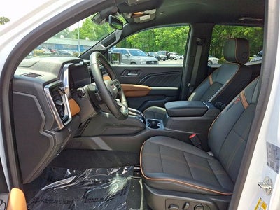 2025 GMC Canyon AT4