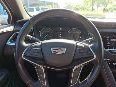 2022 Cadillac XT5 Premium Luxury