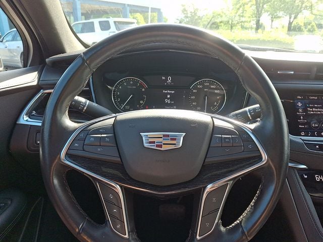 2022 Cadillac XT5 Premium Luxury