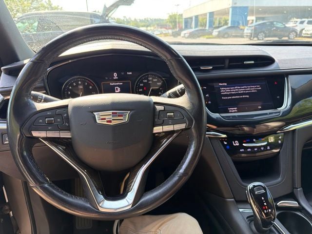 2022 Cadillac XT6 Premium Luxury