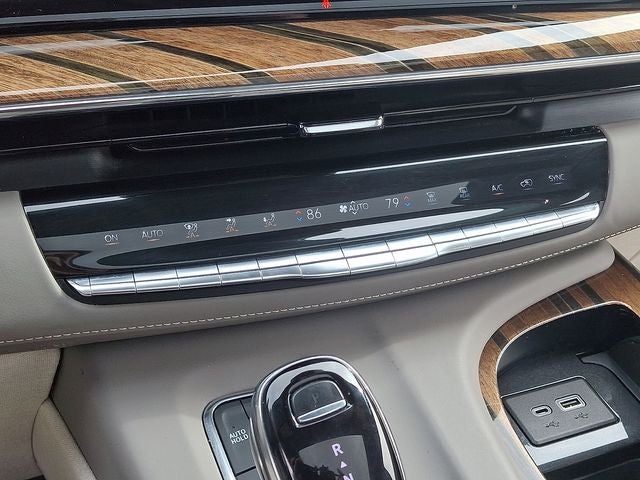 2022 Cadillac Escalade Sport Platinum