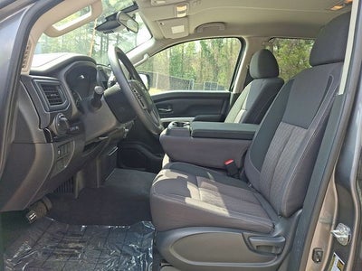 2024 Nissan Titan SV