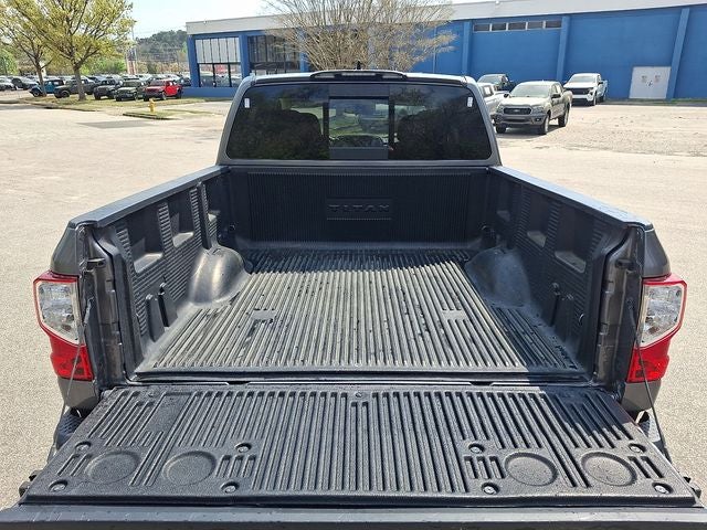 2024 Nissan Titan SV