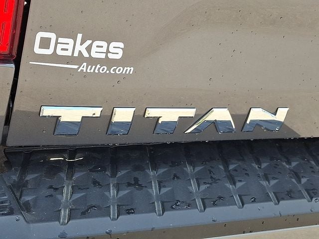 2024 Nissan Titan SV